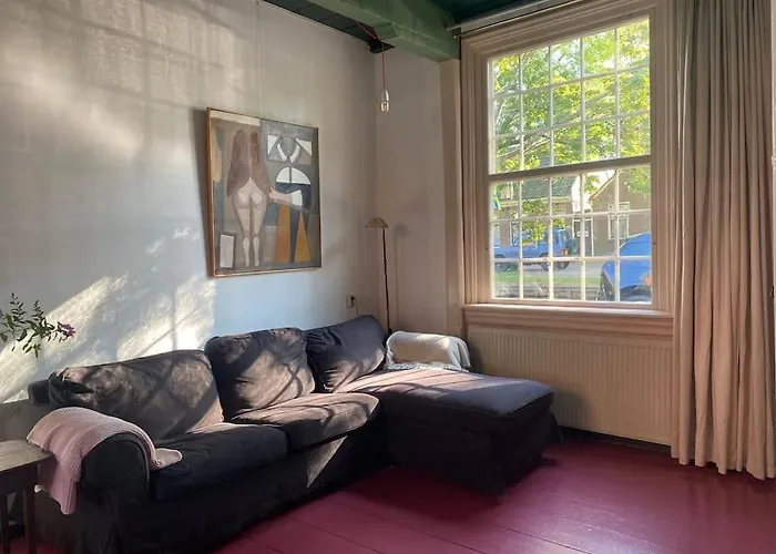 Characteristic Two Bedroom 度假居 *