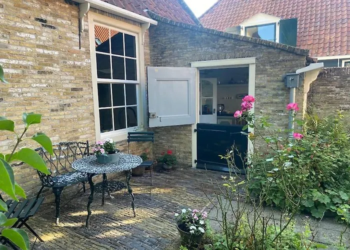 度假居 Characteristic Two Bedroom 艾登