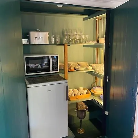 Characteristic Two Bedroom Ferienhaus